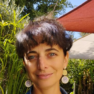 Profile picture for user Molia Cécile